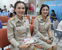 ผู้ว่าราชการจังหวัดสุราษฎร์ธานี เป็นประธานในกิจกรรมเทิดพระเก ... พารามิเตอร์รูปภาพ 3