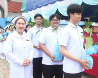 ผู้ว่าราชการจังหวัดสุราษฎร์ธานี เป็นประธานในกิจกรรมเทิดพระเก ... พารามิเตอร์รูปภาพ 4