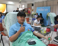 ผู้ว่าราชการจังหวัดสุราษฎร์ธานี เป็นประธานในกิจกรรมเทิดพระเก ... พารามิเตอร์รูปภาพ 9