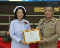 ผู้ว่าราชการจังหวัดสุราษฎร์ธานี เป็นประธานในกิจกรรมเทิดพระเก ... พารามิเตอร์รูปภาพ 10