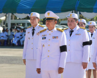 ข้าราชการและประชาชนจังหวัดสุราษฎร์ธานีพร้อมใจร่วมพิธีวางพวงม ... พารามิเตอร์รูปภาพ 6
