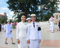 ข้าราชการและประชาชนจังหวัดสุราษฎร์ธานีพร้อมใจร่วมพิธีวางพวงม ... พารามิเตอร์รูปภาพ 9