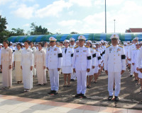 ข้าราชการและประชาชนจังหวัดสุราษฎร์ธานีพร้อมใจร่วมพิธีวางพวงม ... พารามิเตอร์รูปภาพ 30