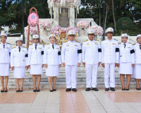 ข้าราชการและประชาชนจังหวัดสุราษฎร์ธานีพร้อมใจร่วมพิธีวางพวงม ... พารามิเตอร์รูปภาพ 42