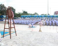ข้าราชการและประชาชนจังหวัดสุราษฎร์ธานีพร้อมใจร่วมพิธีวางพวงม ... พารามิเตอร์รูปภาพ 74