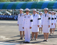 ข้าราชการและประชาชนจังหวัดสุราษฎร์ธานีพร้อมใจร่วมพิธีวางพวงม ... พารามิเตอร์รูปภาพ 76