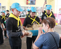 รองผู้ว่าฯ สุราษฎร์ธานีนำข้าราชการและประชาชนร่วมกิจกรรมจิตอา ... พารามิเตอร์รูปภาพ 49