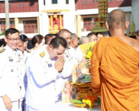 ผู้ว่าราชการจังหวัดสุราษฎร์ธานีนำพสกนิกรทุกหมู่เหล่า ประกอบพ ... พารามิเตอร์รูปภาพ 25