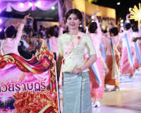 ผู้ว่าฯ สุราษฎร์ธานี เป็นประธานพิธีฉลองถ้วยพระราชทานฯ สืบสาน ... พารามิเตอร์รูปภาพ 46