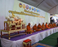 สุราษฎร์ธานีจัดพิธีสมโภชเรือพนมพระทางบก ในงานประเพณีชักพระ ป ... พารามิเตอร์รูปภาพ 8