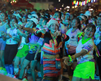 จังหวัดสุราษฎร์ธานีจัดกิจกรรม “วิ่งพรมน้ำมนต์ชมเรือพระ” ประจ ... พารามิเตอร์รูปภาพ 14