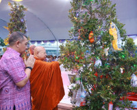 จังหวัดสุราษฎร์ธานี จัดพิธีชักพุ่มผ้าป่าเมืองสุราษฎร์ธานี สื ... พารามิเตอร์รูปภาพ 21