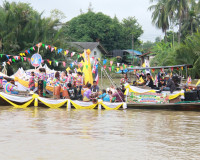 จังหวัดสุราษฎร์ธานีจัดพิธีเจริญพระพุทธมนต์สมโภชเรือพนมพระทาง ... พารามิเตอร์รูปภาพ 6