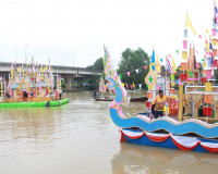 จังหวัดสุราษฎร์ธานีจัดพิธีเจริญพระพุทธมนต์สมโภชเรือพนมพระทาง ... พารามิเตอร์รูปภาพ 22