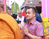 จังหวัดสุราษฎร์ธานีจัดพิธีเจริญพระพุทธมนต์สมโภชเรือพนมพระทาง ... พารามิเตอร์รูปภาพ 23