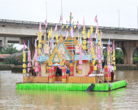 จังหวัดสุราษฎร์ธานีจัดพิธีเจริญพระพุทธมนต์สมโภชเรือพนมพระทาง ... พารามิเตอร์รูปภาพ 27