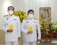 จังหวัดสุราษฎร์ธานีจัดพิธีรับมอบปฏิทินหลวงพุทธศักราช 2565 พร ... พารามิเตอร์รูปภาพ 13