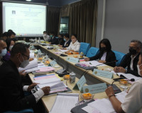 รองผวจ.สุราษฎร์ธานีประชุมคณะอนุกรรมการพิจารณาค่าตอบแทนผู้เสี ... พารามิเตอร์รูปภาพ 4